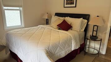 1 bedroom, desk, iron/ironing board, free WiFi