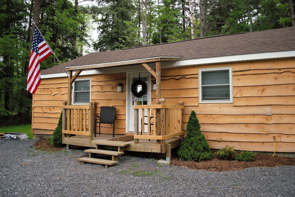 Minutes from Attractions, Miles from ordinary