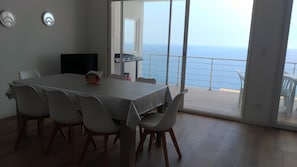 Dining - Seafront villa private piscIne, clim. terrace (Cerbère)