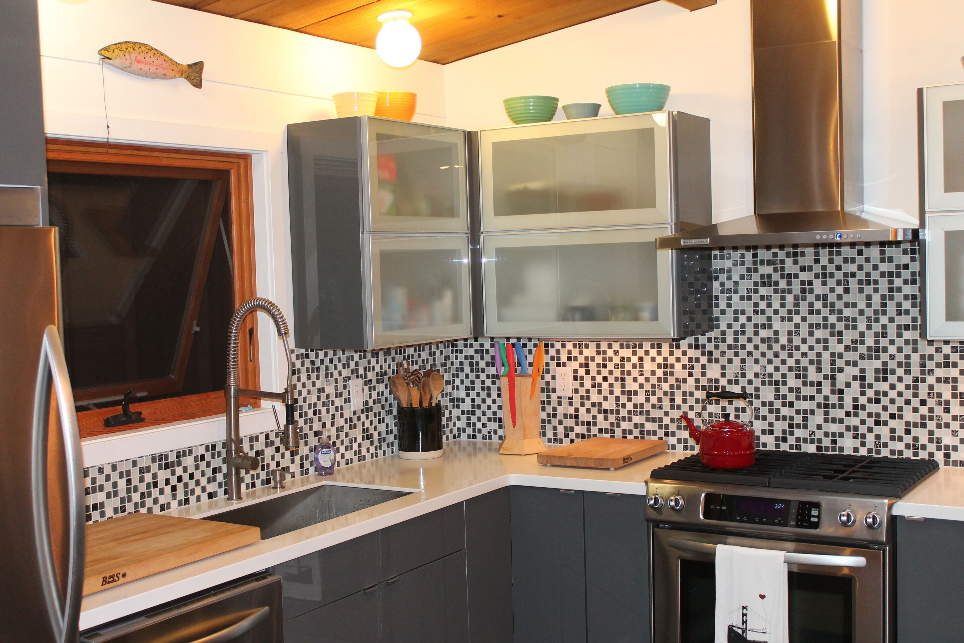 Mid Century Cabin in the Redwoods