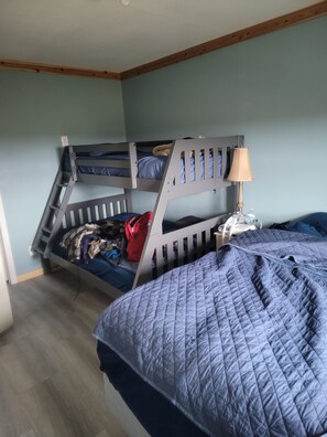 2 soverom, wi-fi og sengetøy