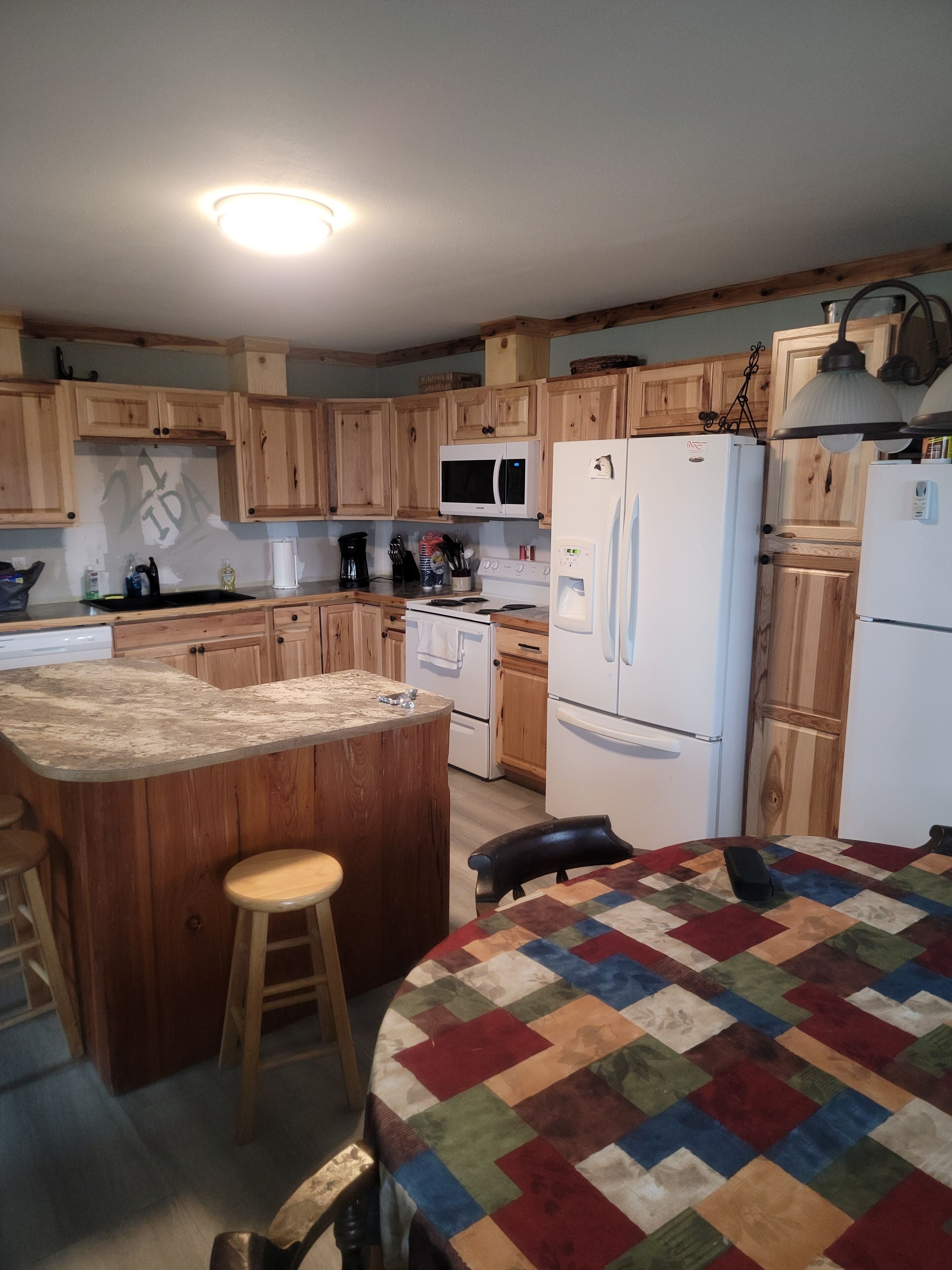 Fish Camp Sleeps 7 Nestled In The Heart Of Fishing Paradise.  Redone after Ida.