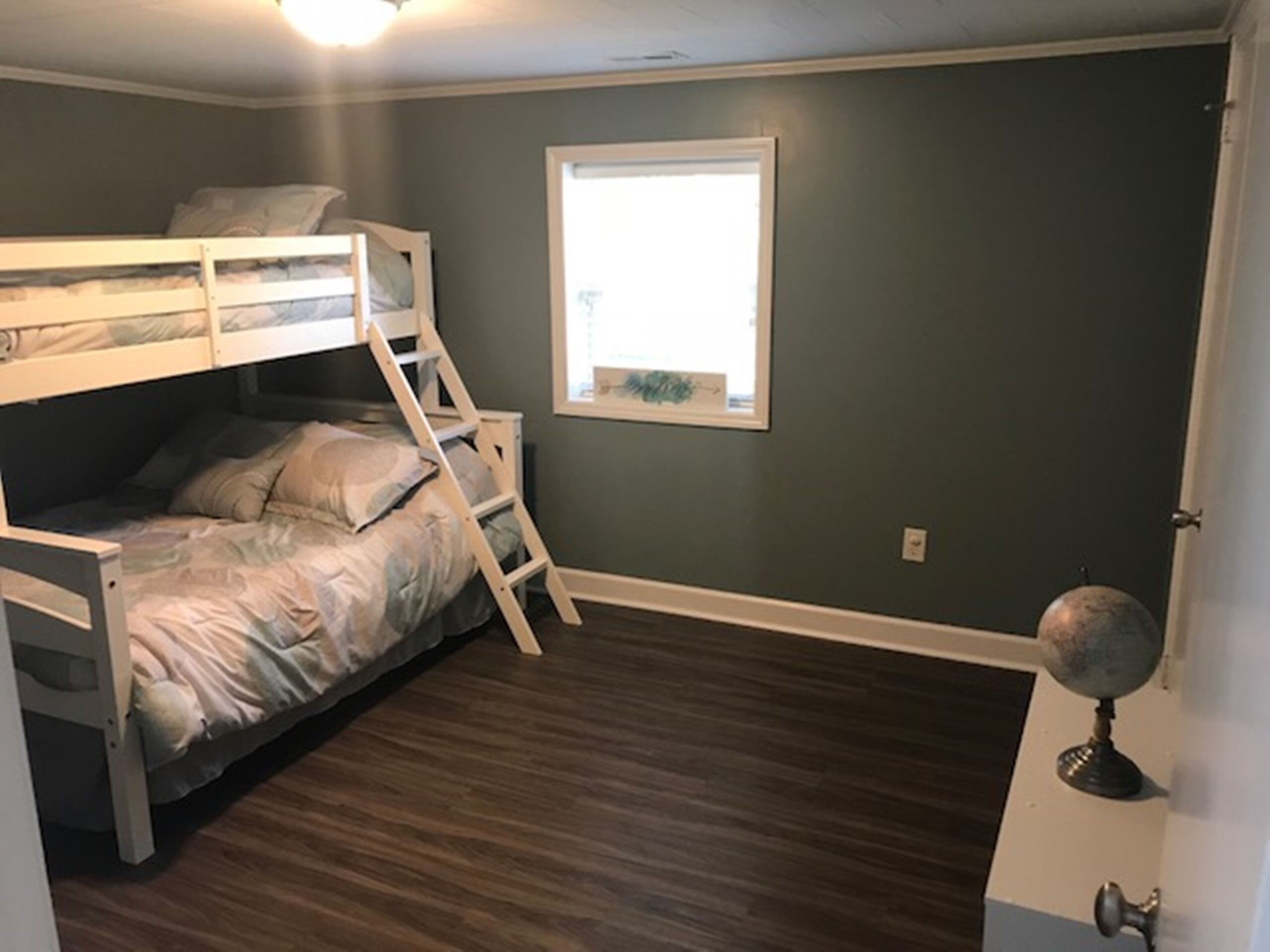 Hyco Lakefront rental with great outdoors. So much room for activities!