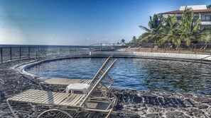 Outdoor pool - Ocean View Condo with Large Lanai (Kailua)