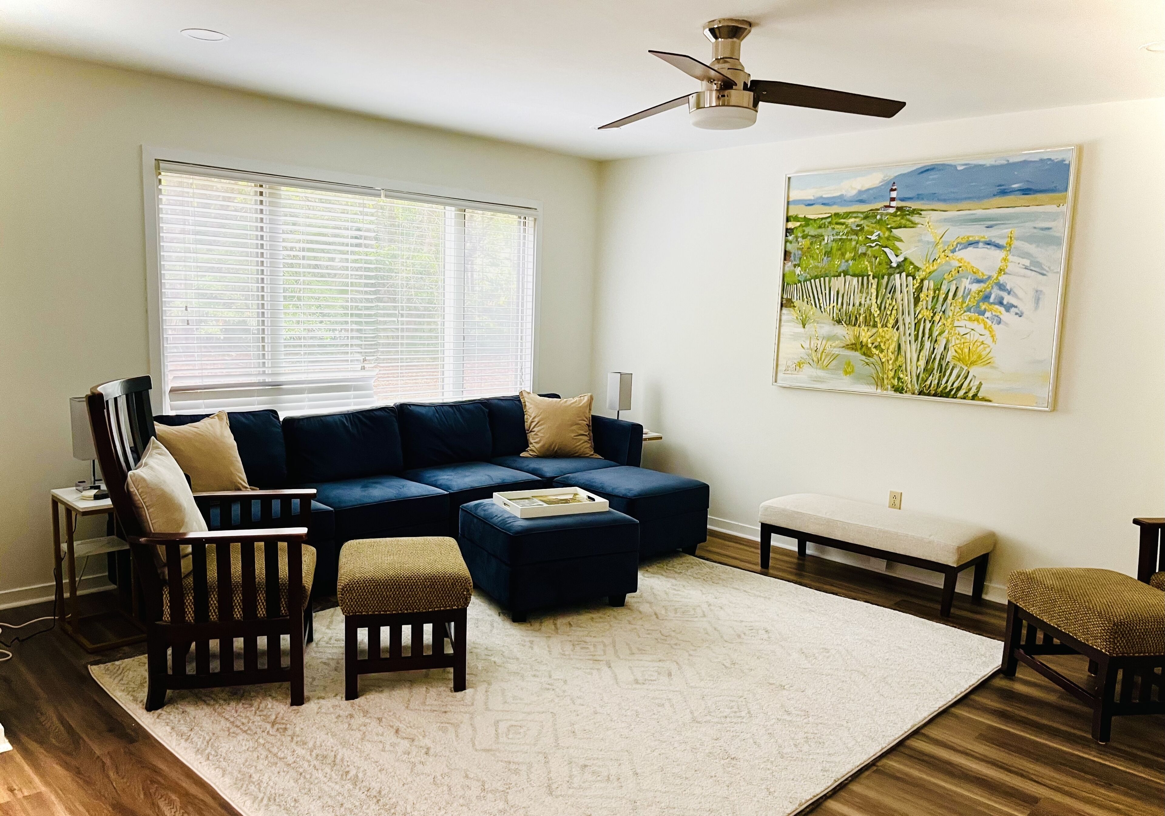 So close to the beach! Beautifully renovated villa 3BD 3BA. Fairway Oaks W Beach