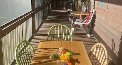 The perfect vacation cabin for families. Directly on the river.