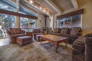 Smart TV, fireplace, DVD player, books