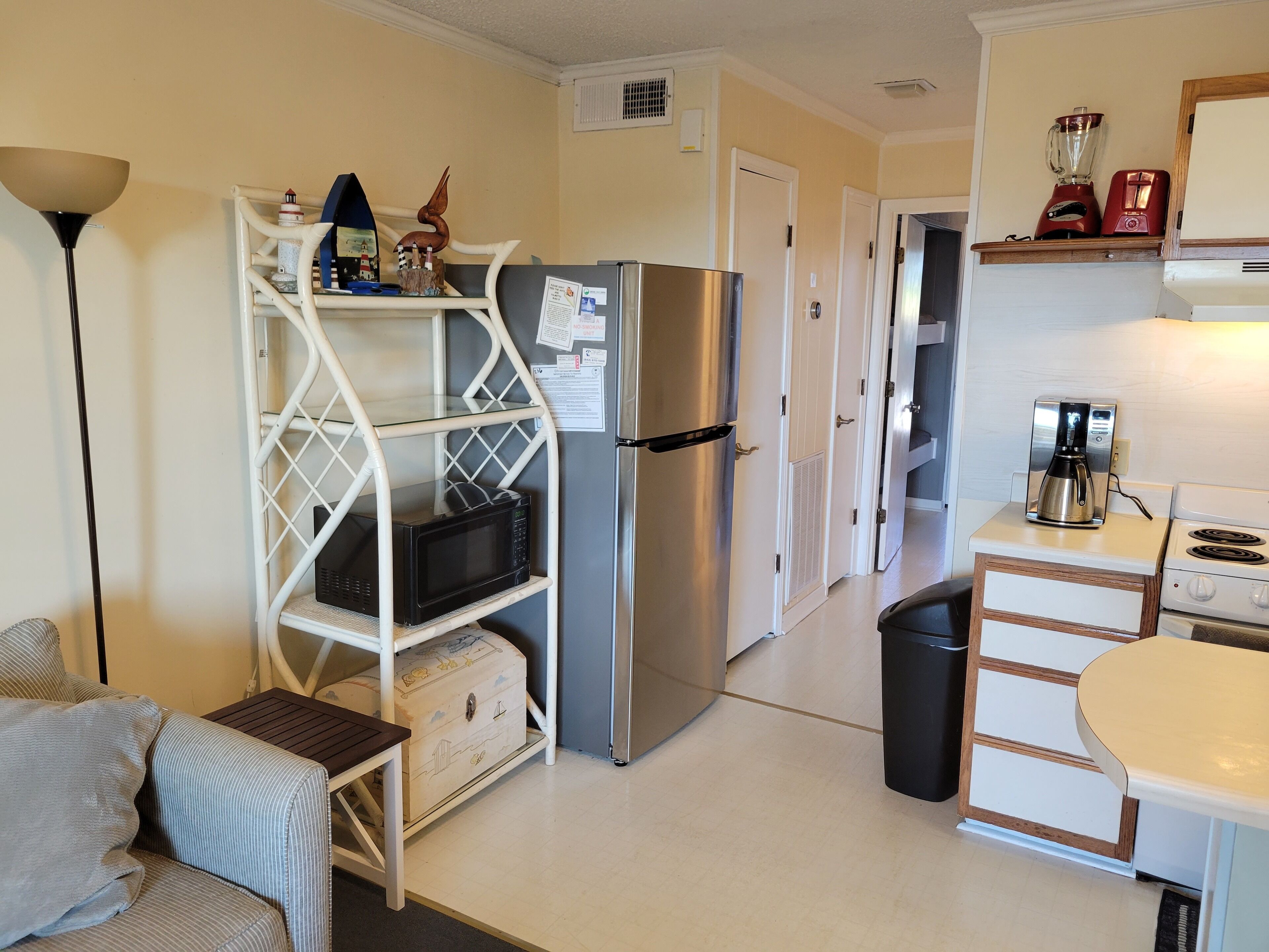 SEA CABIN  2nd floor oceanfront condo steps from beach,  pool and fishing pier