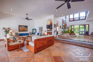 Interior - The Best Beachfront villa w/pool, in a secure gated South Akumal community! (Akumal)