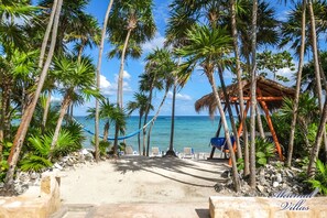 On the beach - The Best Beachfront villa w/pool, in a secure gated South Akumal community! (Akumal)
