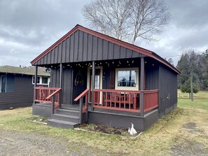 Exterior - Cabin with Snowmobile and ATV Trail Access (Pittsburg)
