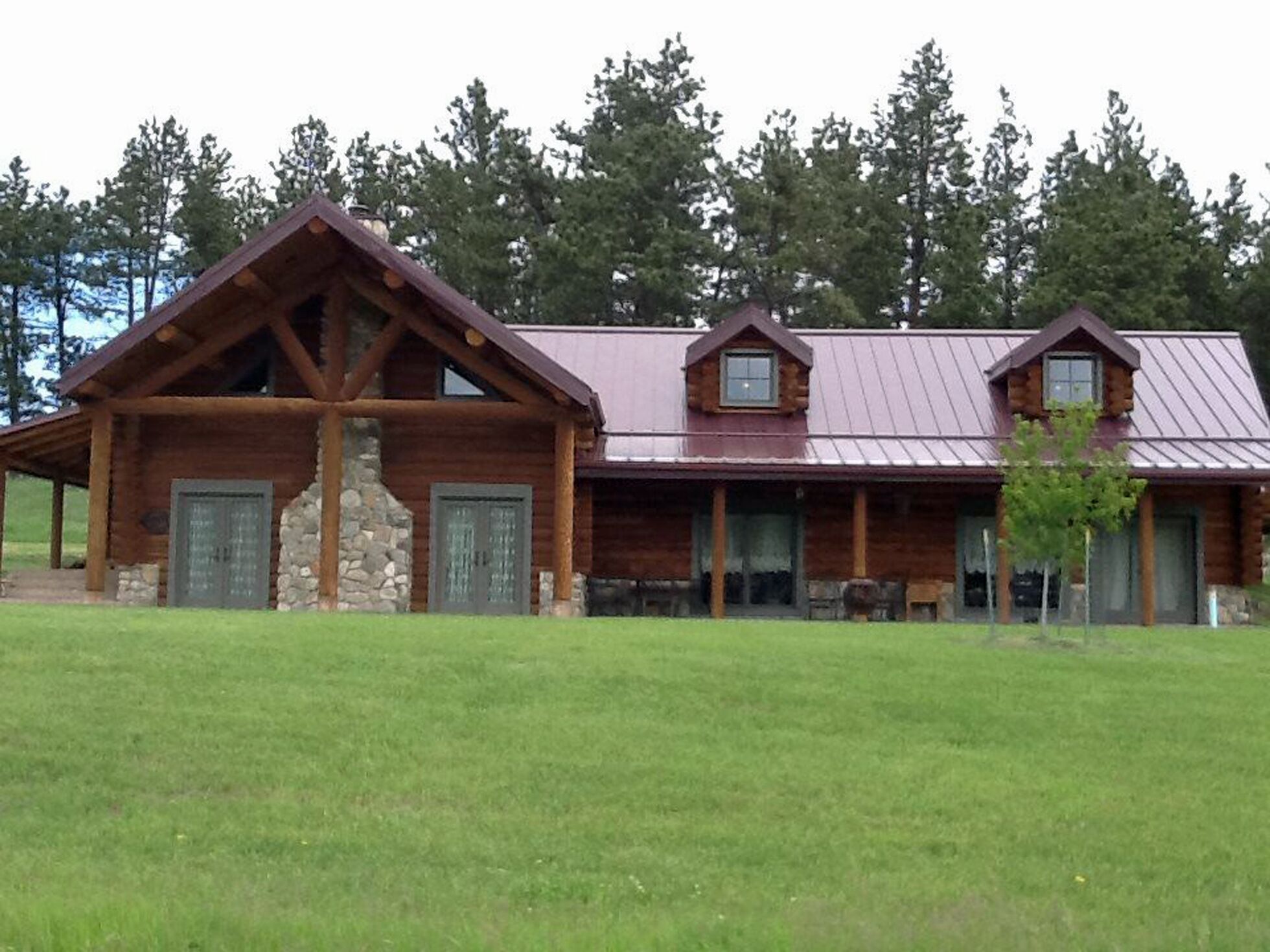 Jade Pines, A beautiful log home in the Black Hills plenty of entertainment