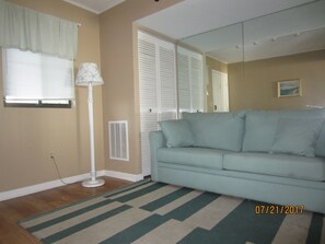 Smart TV, reproductor de DVD y videoteca 