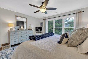 4 bedrooms, iron/ironing board, internet