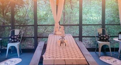 ¡NUEVO LISTADO! Casa de campo junto a la bahía privada con decoración de playa - a corta distancia del agua!