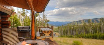 Big Sky Vacation Rentals: 15 Rustic Ridge