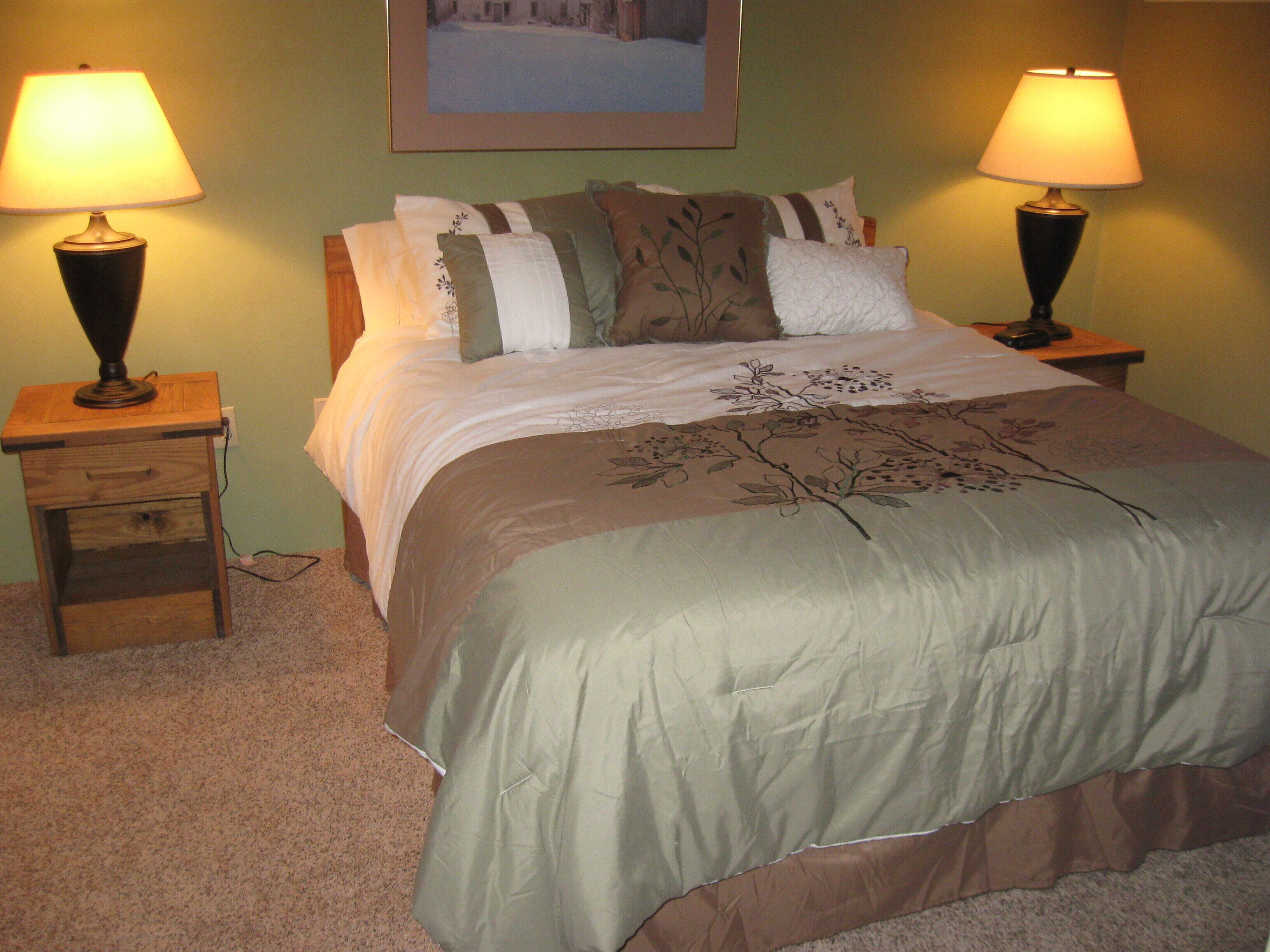 Ski- In, Ski- Out, Ground Floor, Wi-Fi , lounge with hot tub, sauna & fireplace