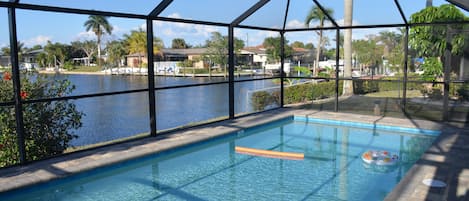 Beheizter Pool