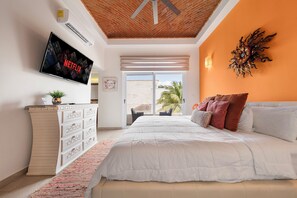 4 Schlafzimmer, Zimmersafe, Schreibtisch, Bügeleisen/Bügelbrett