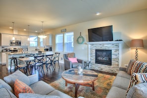 TV, fireplace, DVD player