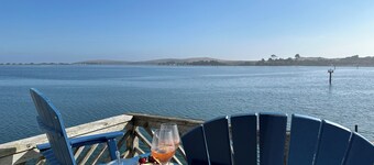 Romantic King Bed Studio ~ STUNNING VIEWS Bodega Bay - Perched over the water!