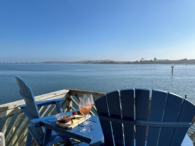 Romantic King Bed Studio ~ STUNNING VIEWS Bodega Bay - Perched over the water!