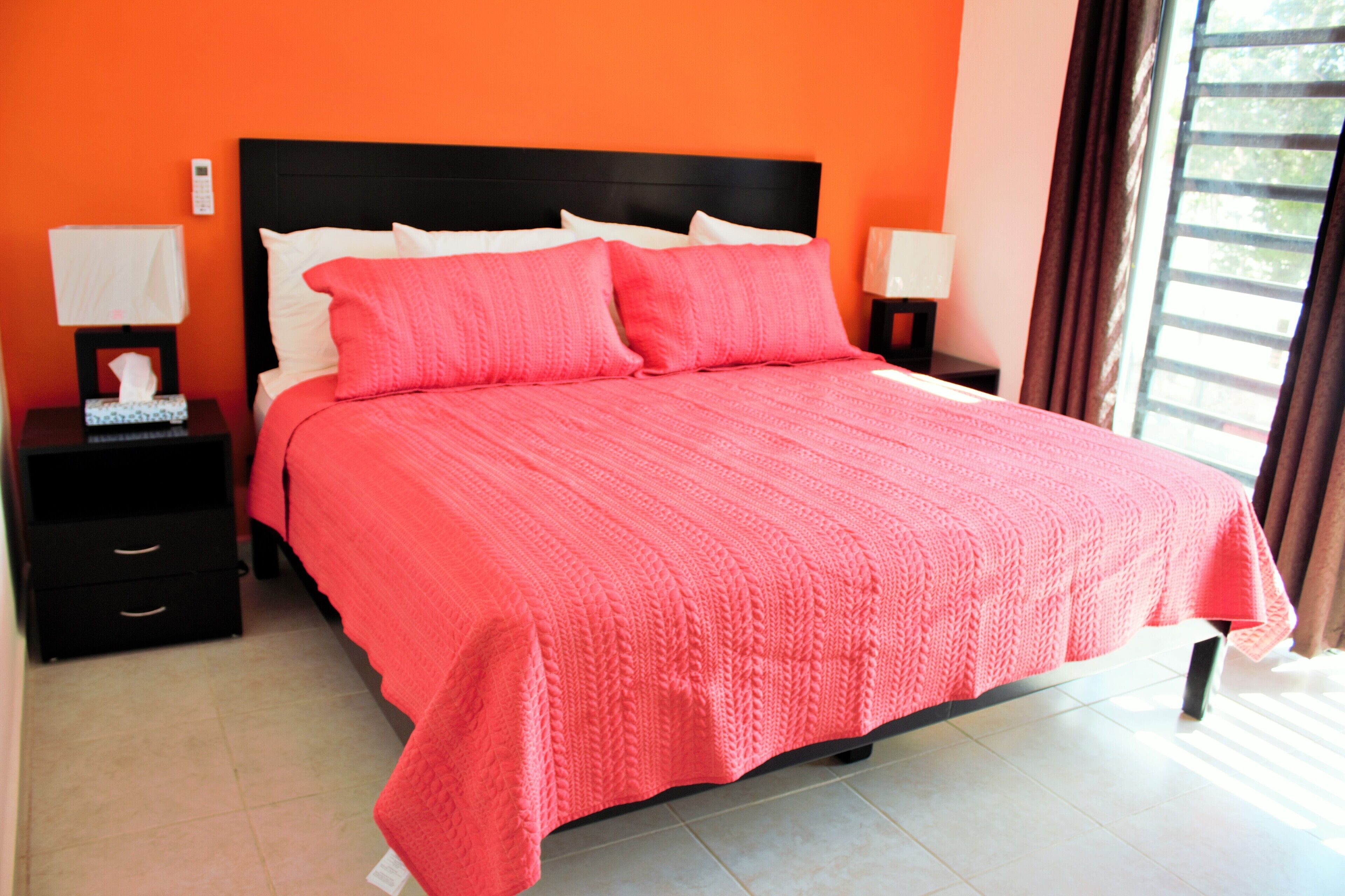 Beautiful condo in a secured community! Close to Cancun! 5 min drive to beach!