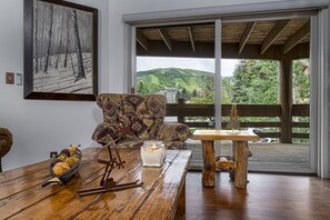 Interior - Modern, updated condo 100yds from the Park City Mt. - close to Deer Valley   (Park City)