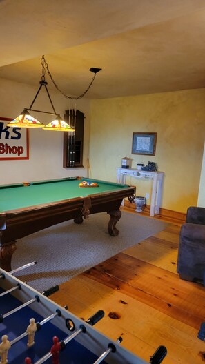 Spielezimmer