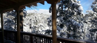 Upper Canyon with secluded views yet close to town in Ruidoso