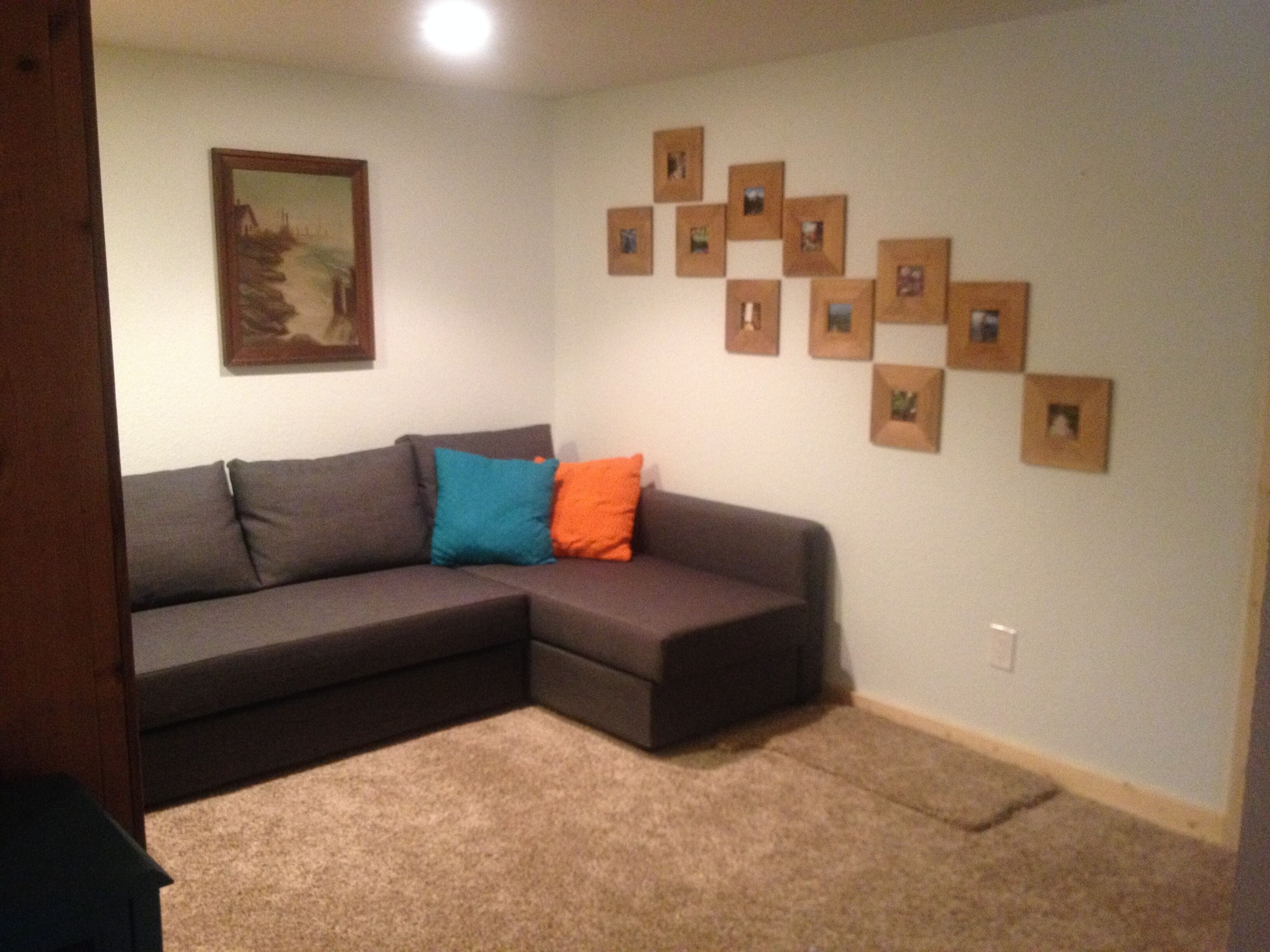 A Spacious And Unique Stay On 5 Beautiful Acres In Town