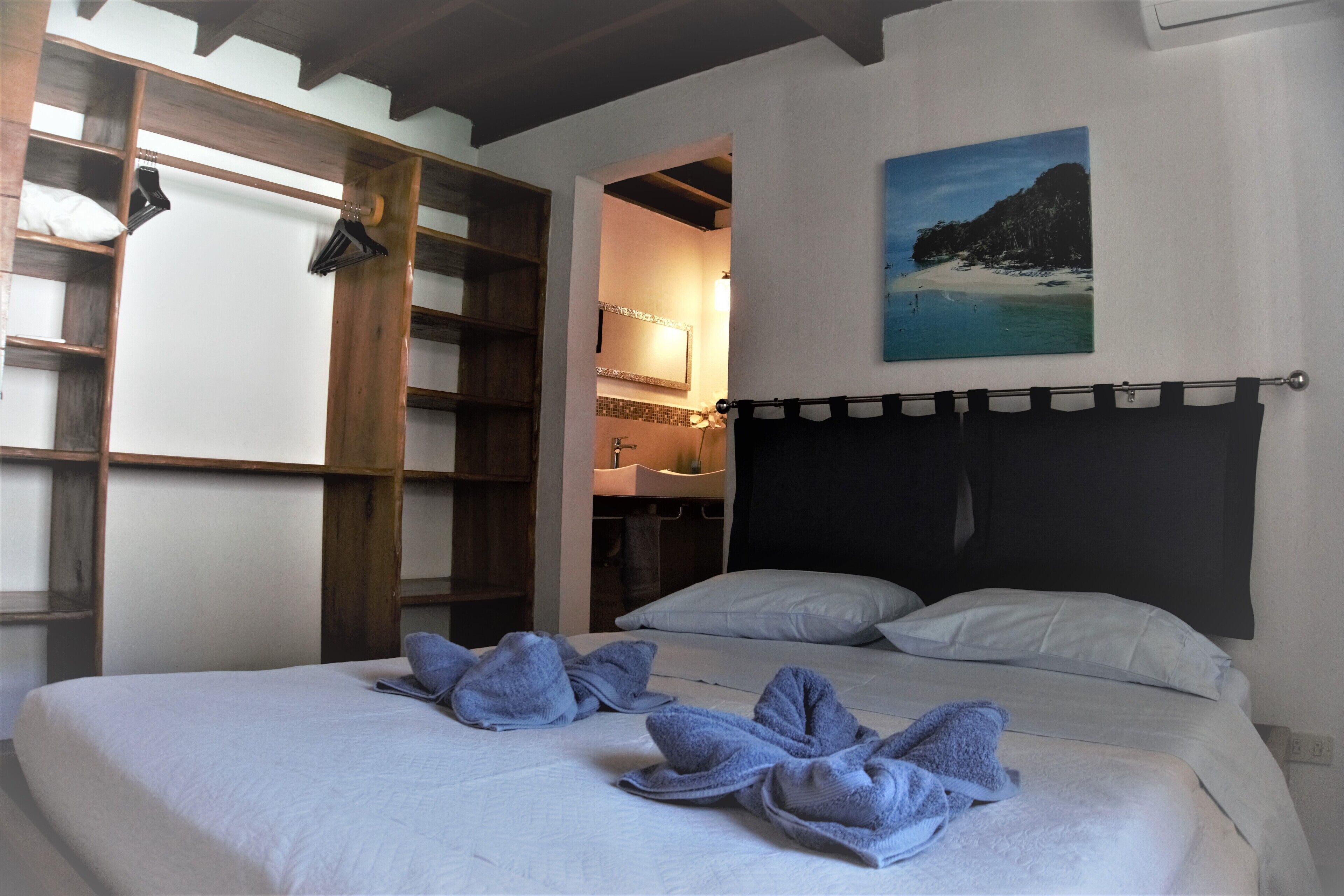 3 chambres, coffres-forts dans les chambres, Wi-Fi gratuit