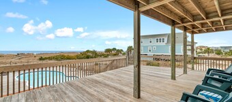 Frente al mar con piscina y jacuzzi! "A Blue Monkey", una lista completamente nueva con PROACTIVE Vacations, es una Casa frente al mar recientemente reconfigurada y actualizada en la exclusiva comunidad cerrada de Holden Beach West.