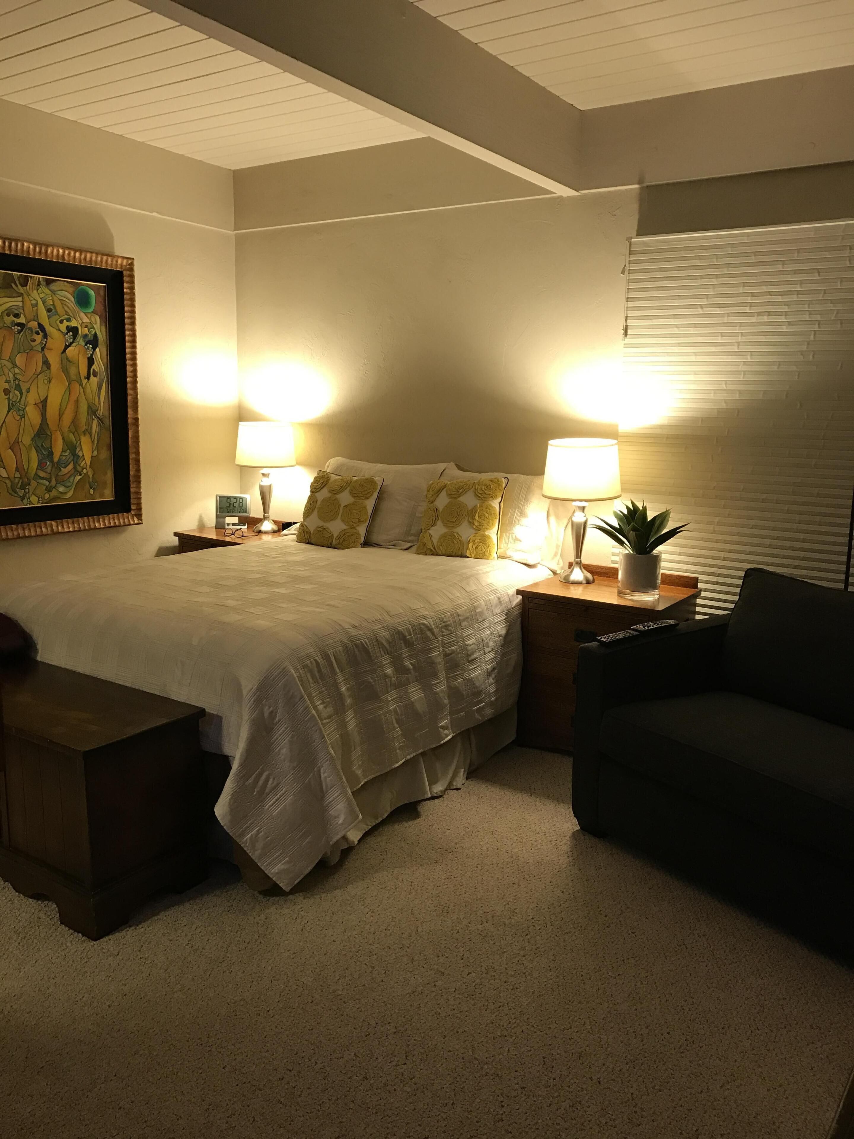 COZY SYCAMORE AVE HOUSE FOR FAMILIES