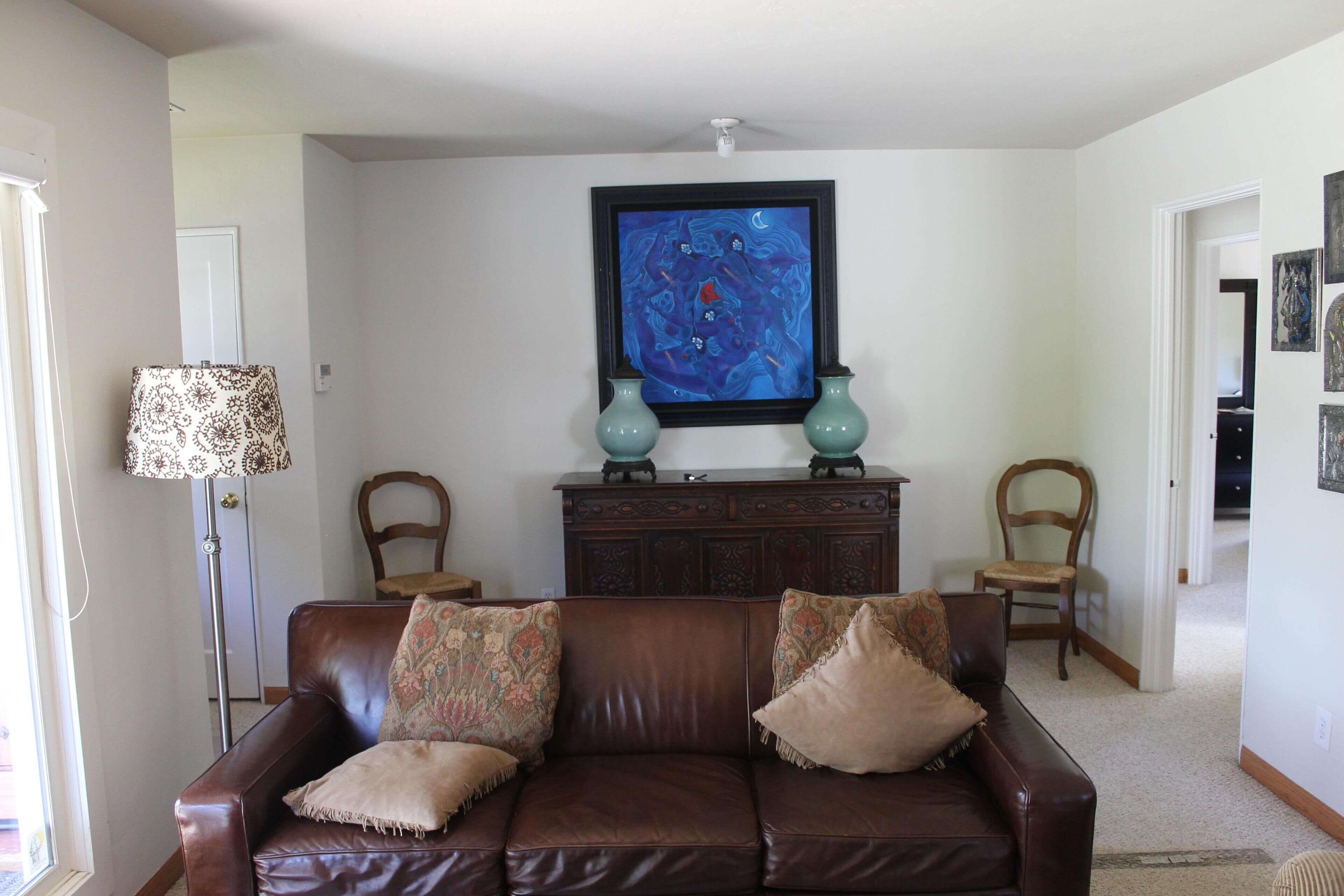 COZY SYCAMORE AVE HOUSE FOR FAMILIES