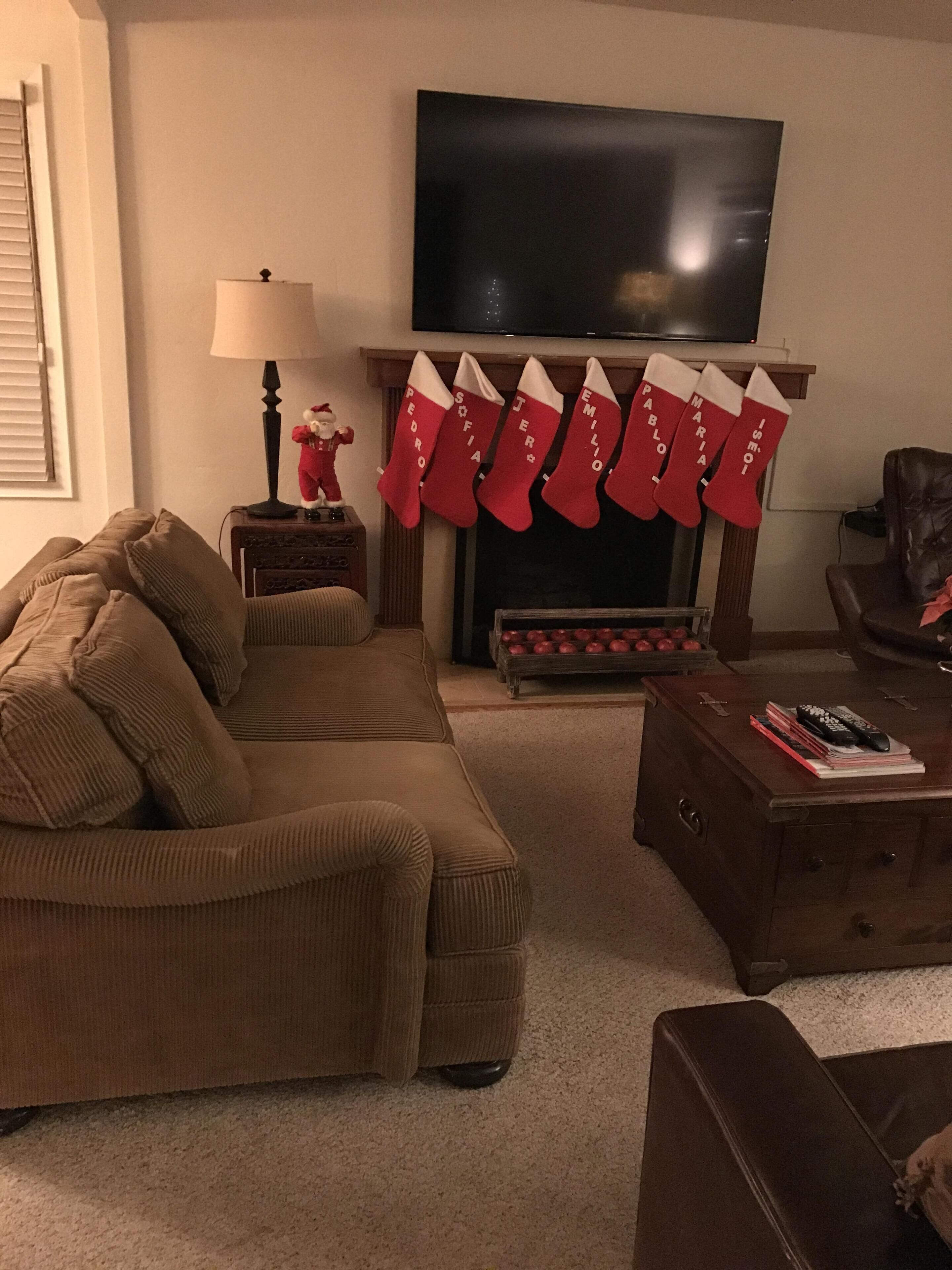 COZY SYCAMORE AVE HOUSE FOR FAMILIES