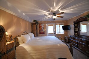 3 chambres, fer et planche à repasser, accès au Wi-Fi (inclus)