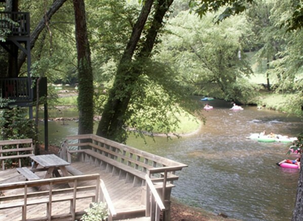 Terrain de l’hébergement 