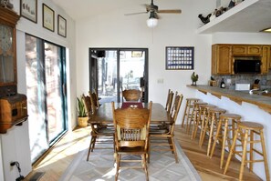 Dining - Majestic Home In The Pines  (Flagstaff)