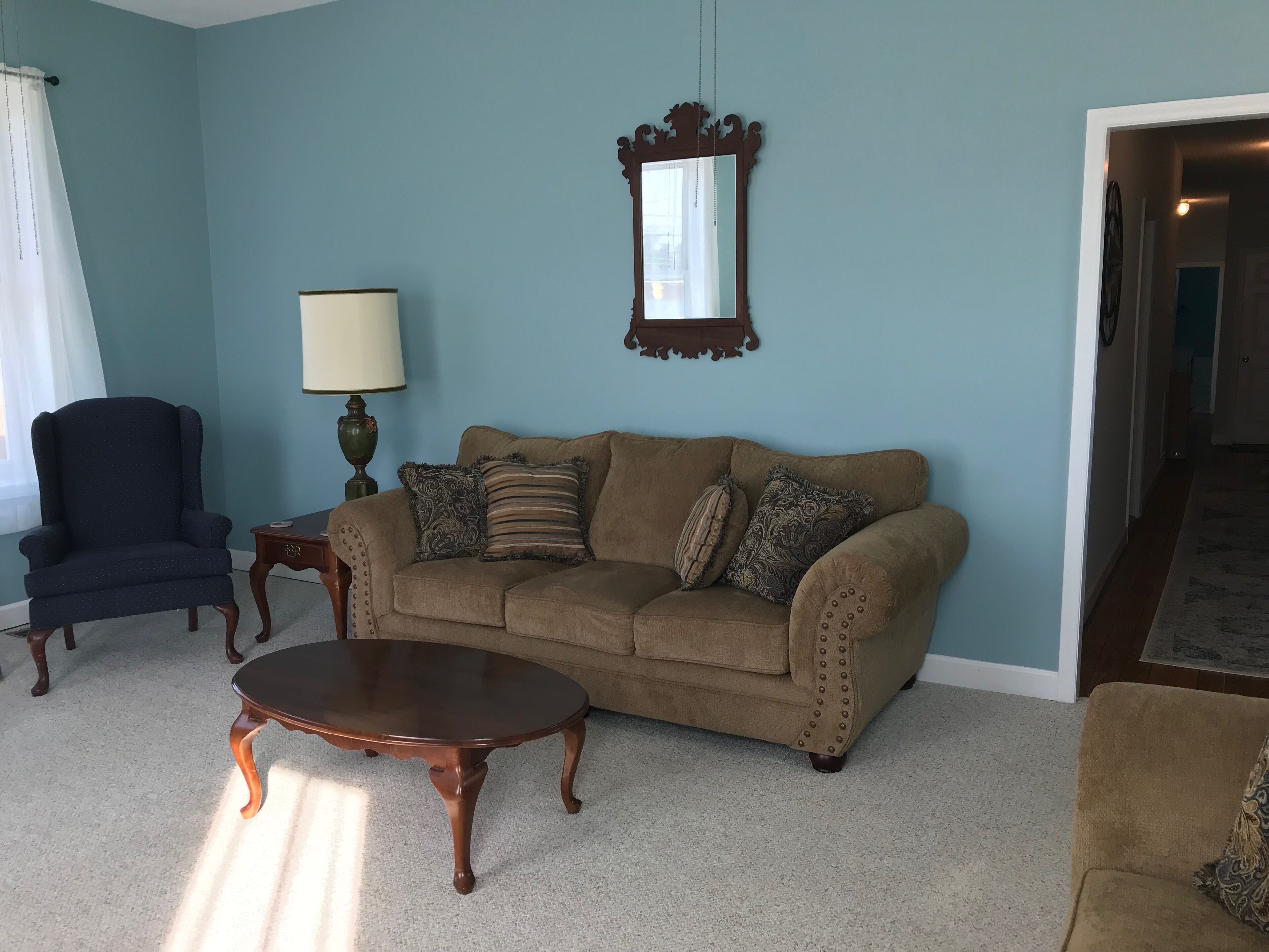 2BR, 2B DOWNTOWN 2nd Story Apartment Sleeps 6-Walk to Shopping, Dining, and Dock