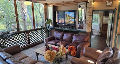 River Front, Fishing, Kayaking, Boating, Tubing on the Edisto River