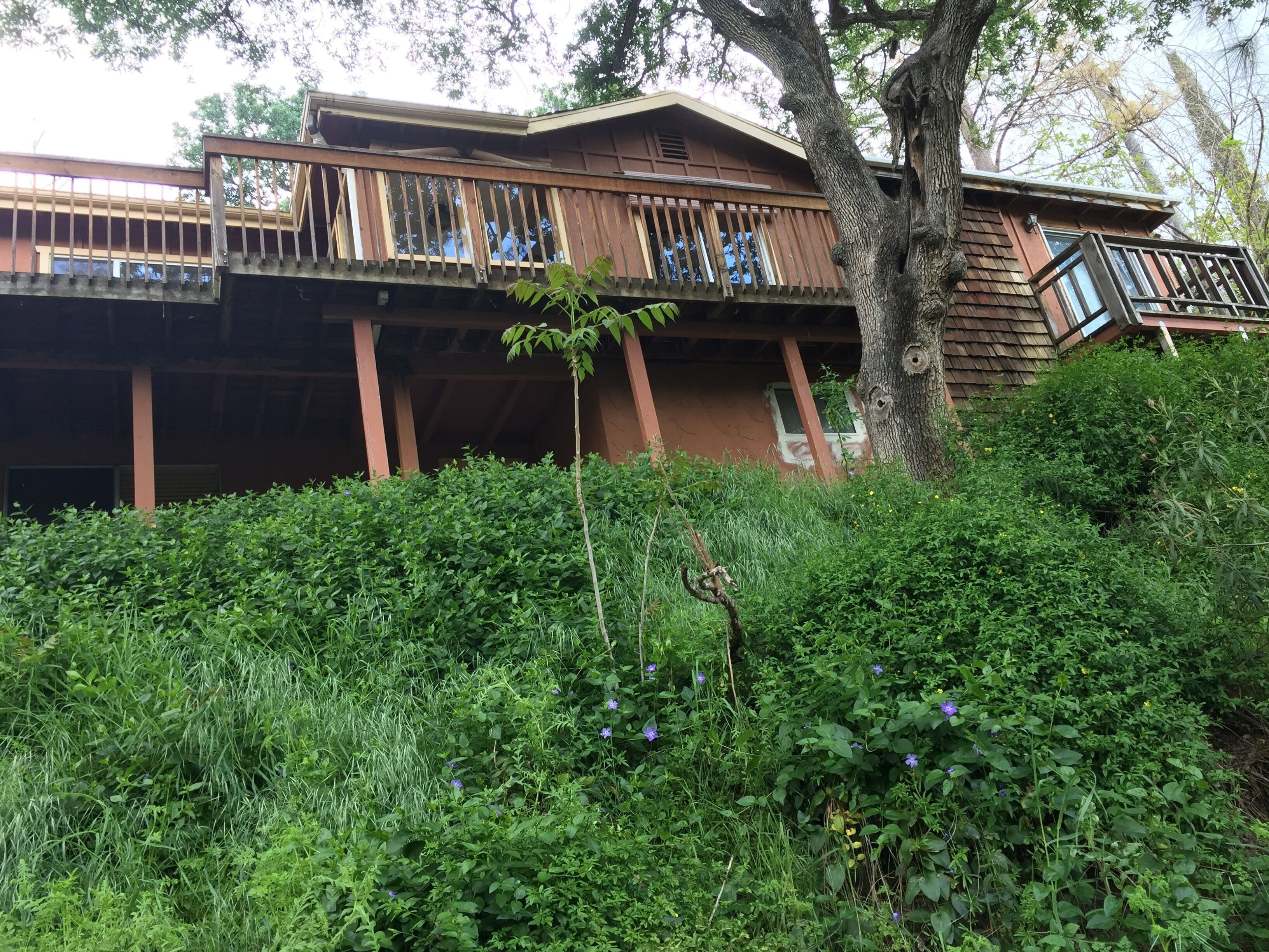 Mountain Sierra Home One Mile From National Park Entrance...with Pool!