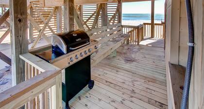 Ei voi saada paljon lähemmäksi kuin tämä! Oceanfront, Rodanthe w / Hot Tub & Dog-ystävällinen