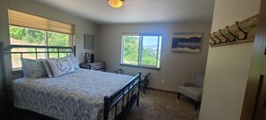3 habitaciones, tabla de planchar con plancha, cuna de viaje y wifi 