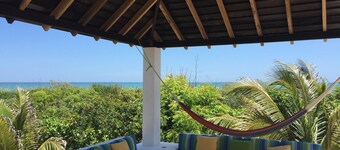 Preciosa casa frente a la playa de la Costa Esmeralda; Trae amigos y familiares