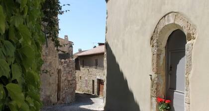 Spacieux, lumineux et magnifiquement rénové. Un chez-soi pour les plus exigeants.