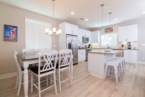 Horno, placa de cocina, hielera