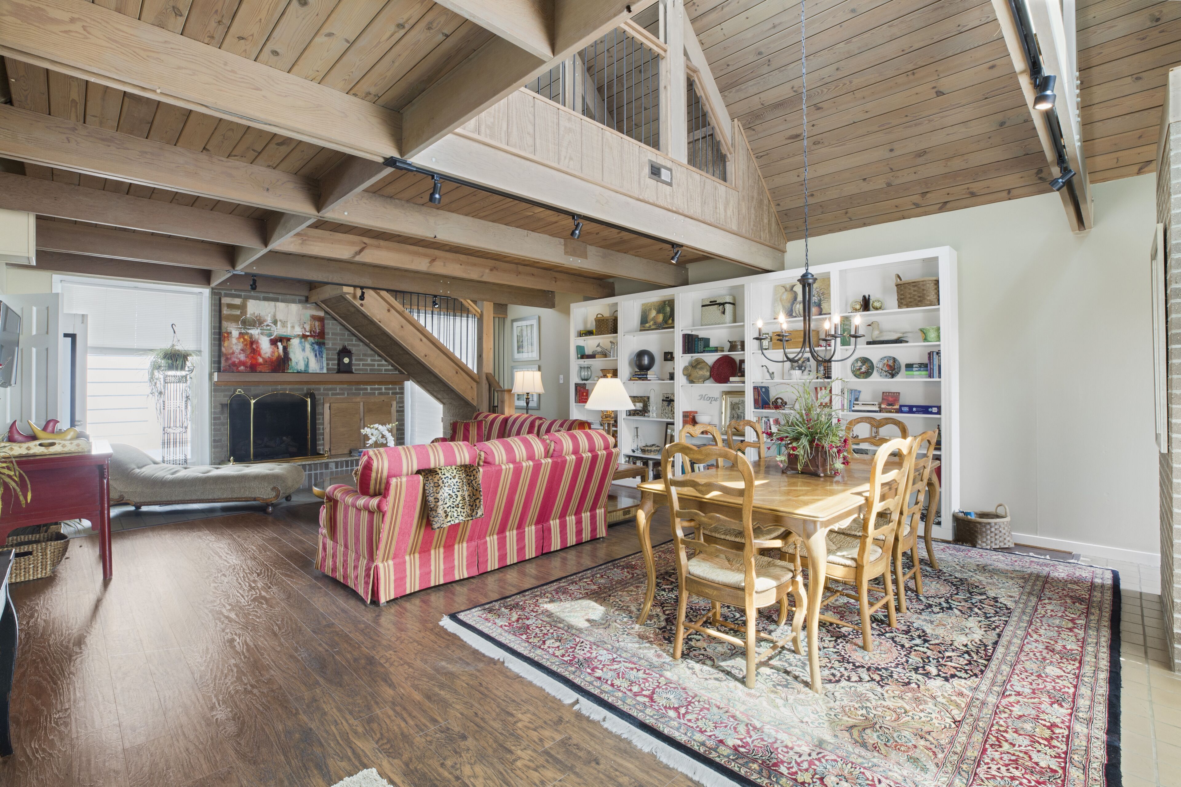 Near Clemson! Lofted Apartment, within walking distance of Historic Pendleton