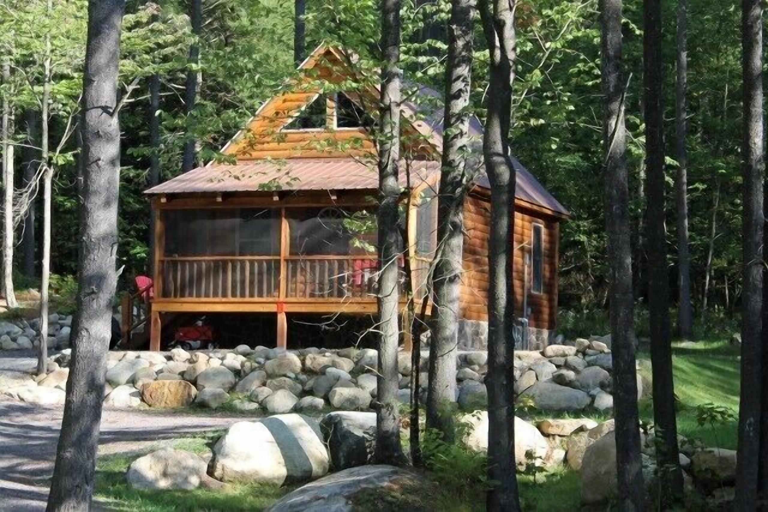 ENJOY AUTUMN IN THE ADIRONDACKS AT RUBY HILL CABINS