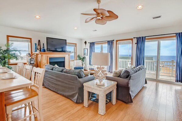 電視、DVD 播放機、足球機、影像庫